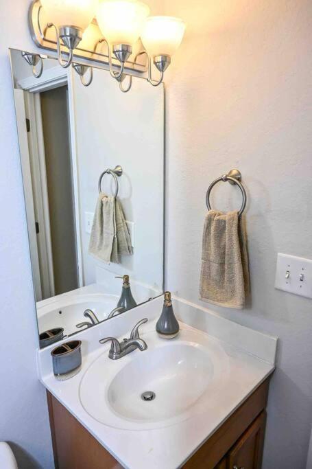 Cozy - 2 Bedroom Townhome Getaway - Plaza Midwood Charlotte Buitenkant foto